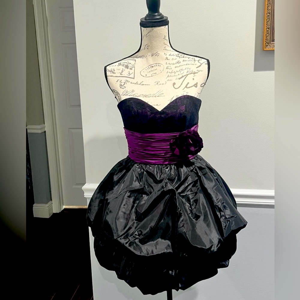 Betsey Johnson Cocktail Dress size 0